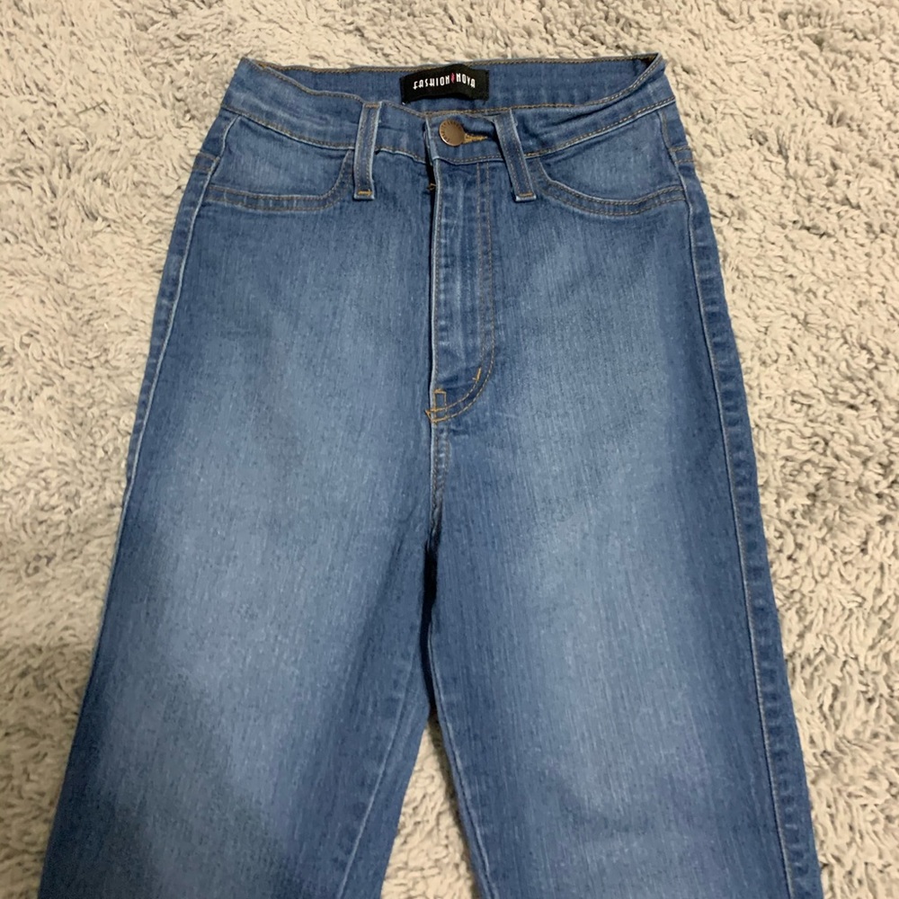 Fashion Nova high waisted jeans!!!